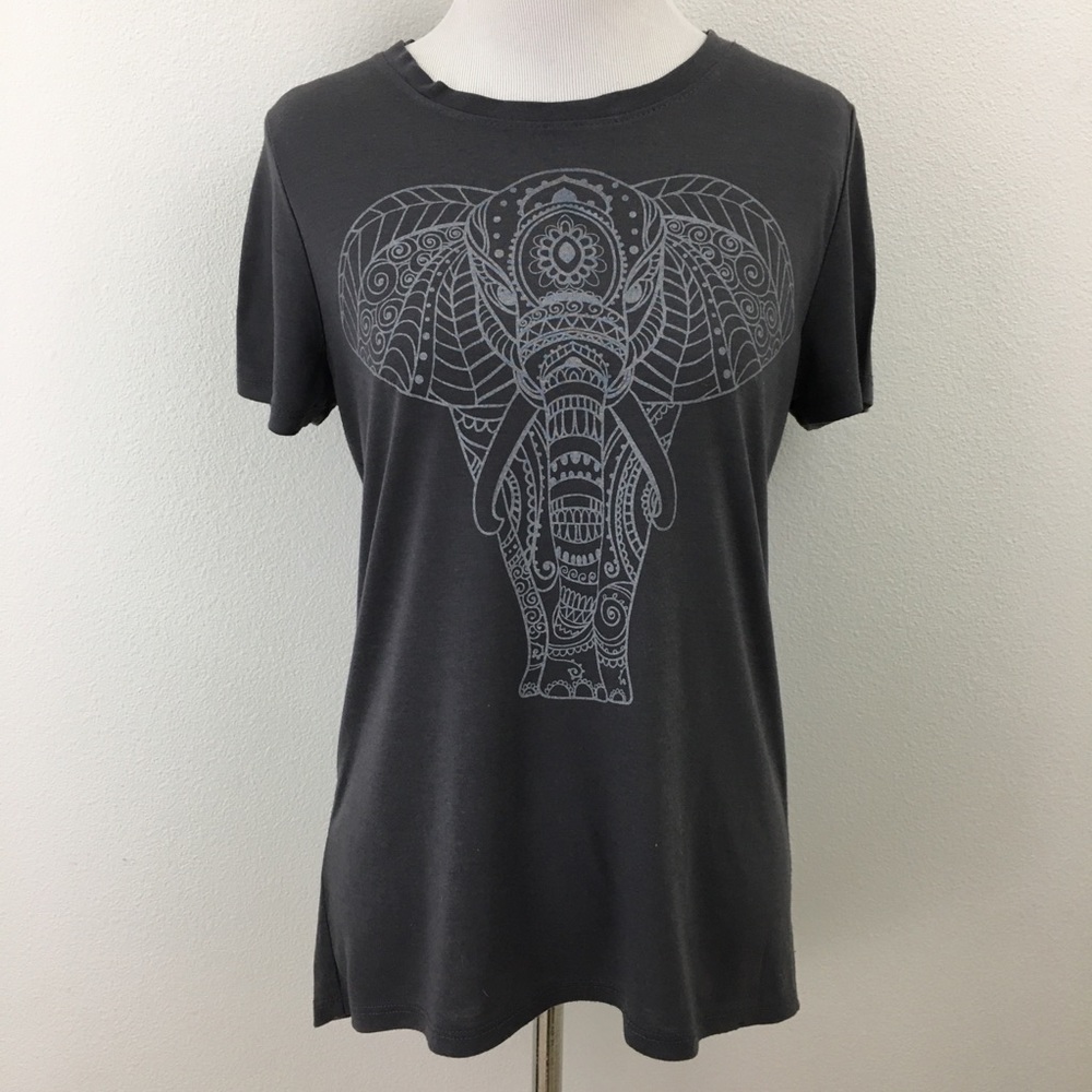 Zoe & Liv | Gray Elephant T-shirt - Picture 2 of 7